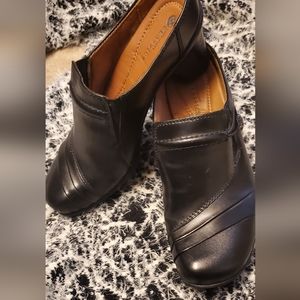 Earth Spirit Classics Shoes like new sz 8